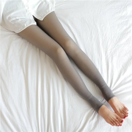 Warm stretchy thermal pantyhose -Pantimedias térmicas gruesas y elásticas