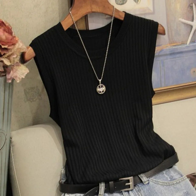 Blouse - Sleeveless, Round Neck