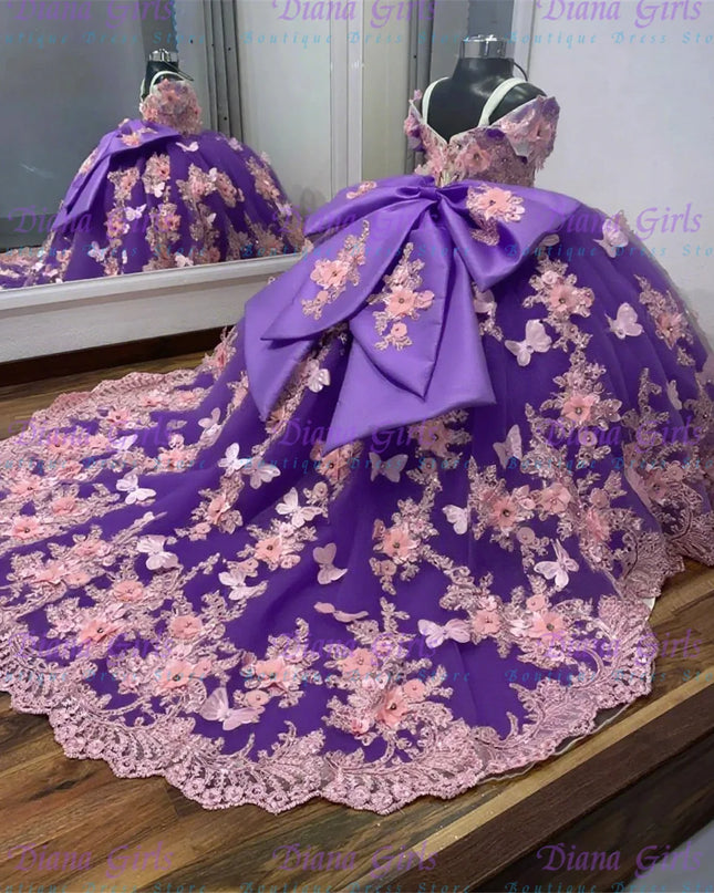 Girls’ fluffy tulle flower dress. - Vestido de tul esponjoso con flores para niña