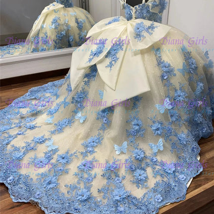 Girls’ fluffy tulle flower dress. - Vestido de tul esponjoso con flores para niña