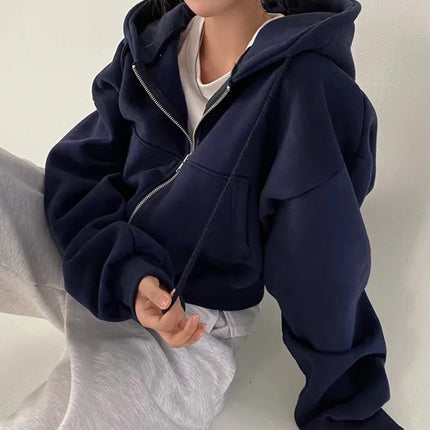 Warm navy zip hoodie -Sudadera cálida con capucha azul marino