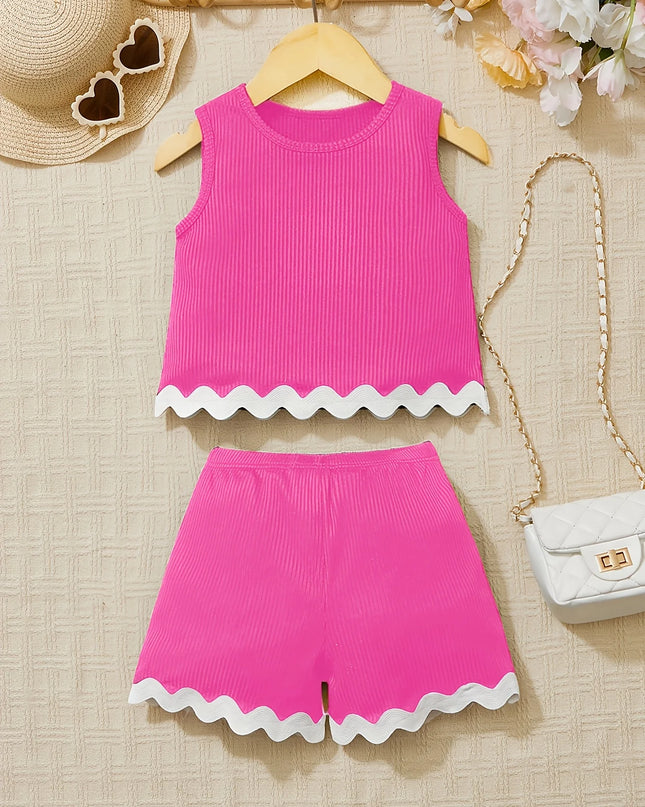 Conjunto Casual Chaleco Elegante de Encaje y Pantalón Corto - Casual Set: Elegant Lace Vest and Shorts