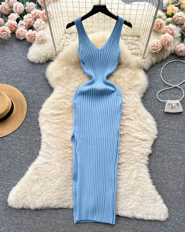 V-Neck Dress – Elastic Comfort and Style