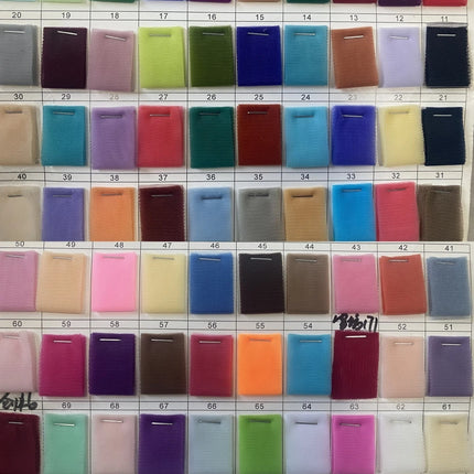 Girls’ fluffy tulle flower dress. - Vestido de tul esponjoso con flores para niña