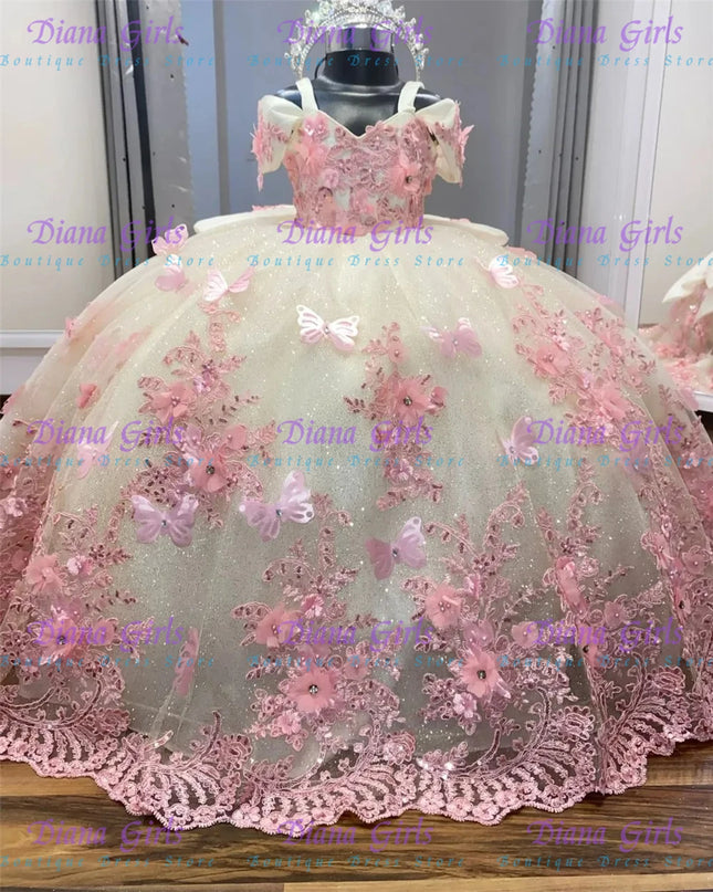 Girls’ fluffy tulle flower dress. - Vestido de tul esponjoso con flores para niña